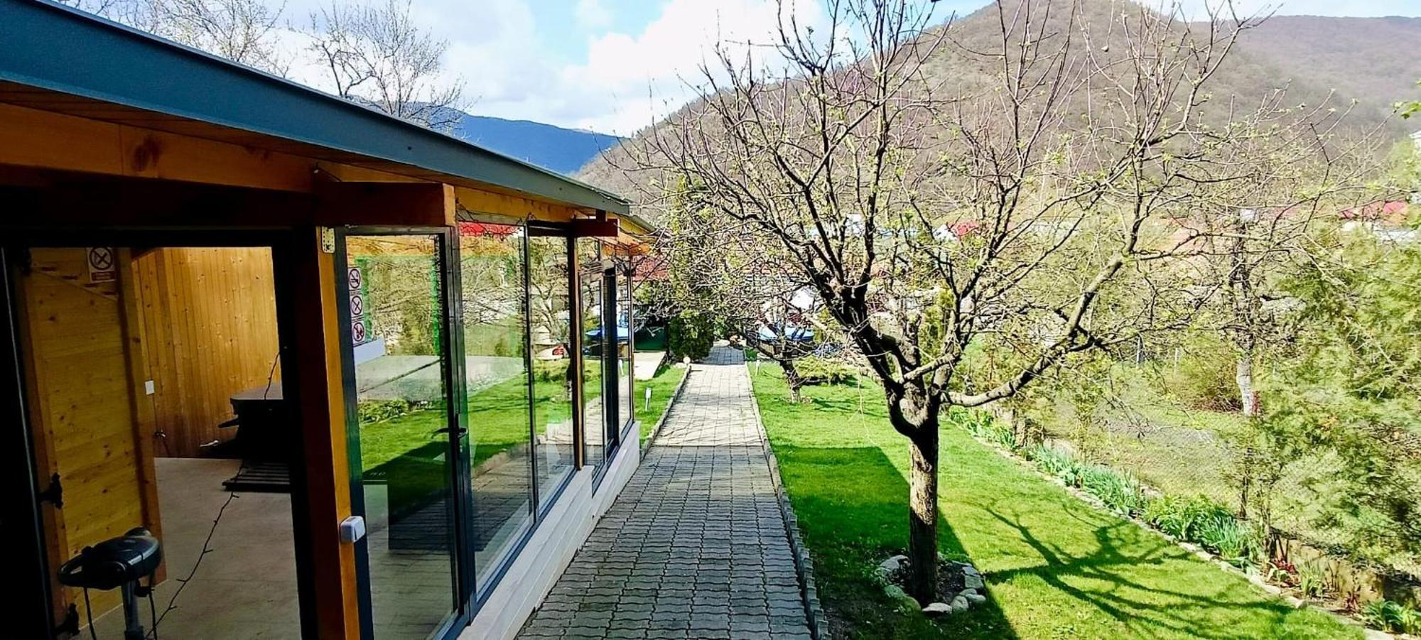 Cazare Casa Sandra Băile Herculane المظهر الخارجي الصورة