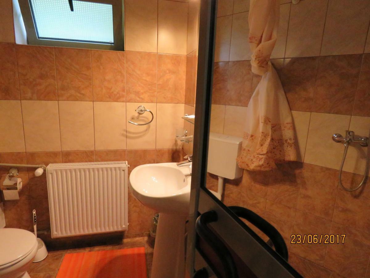 Cazare Casa Sandra Băile Herculane المظهر الخارجي الصورة